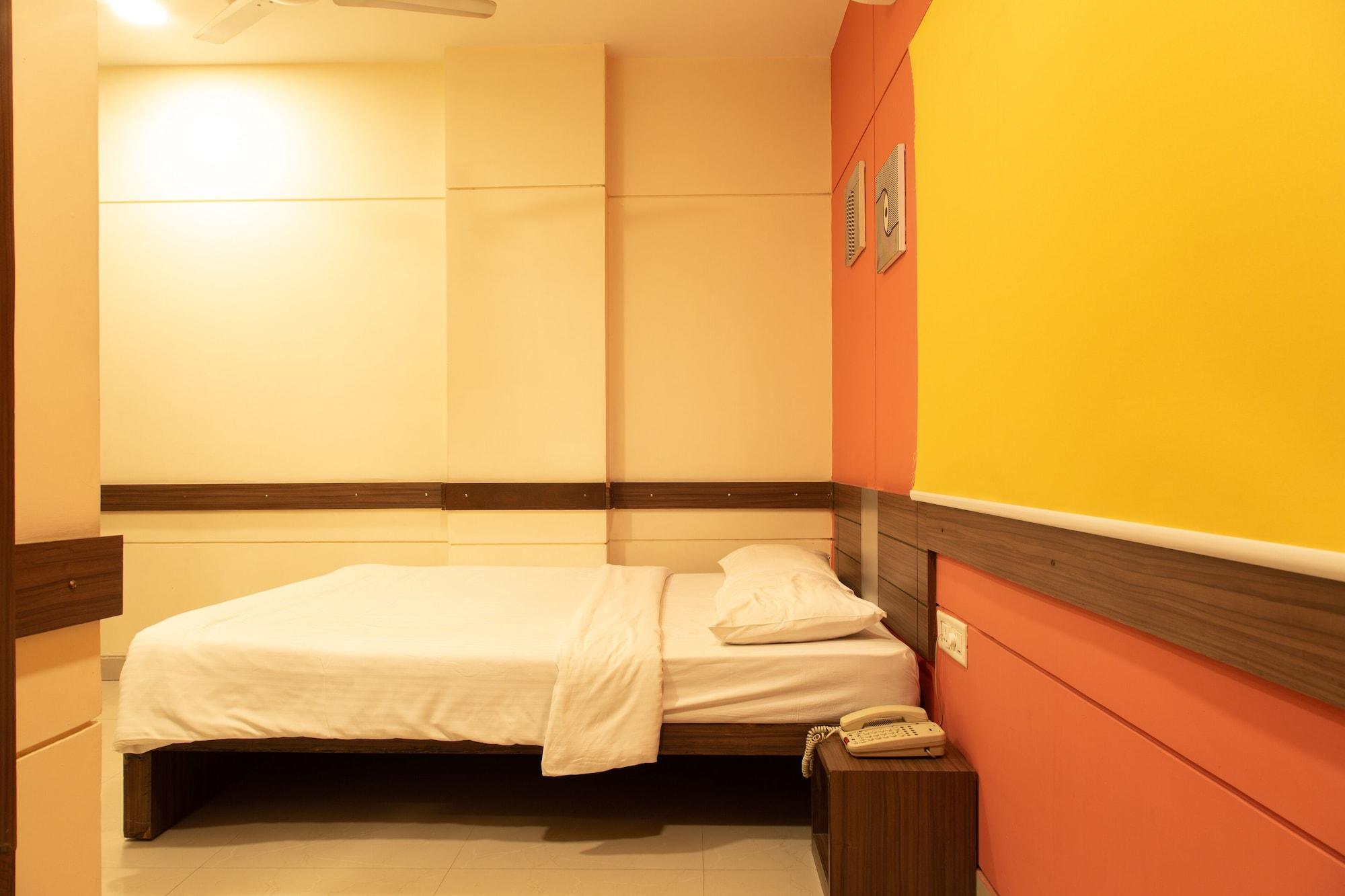 Tirupur Hotel Luaran gambar