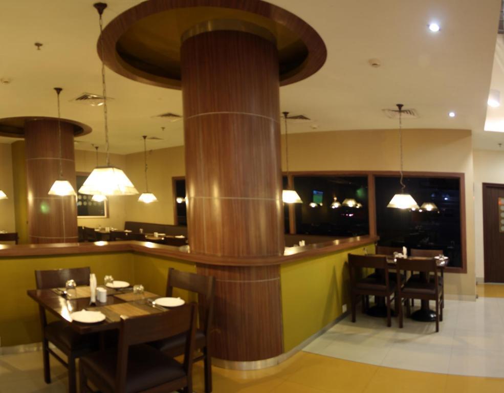 Tirupur Hotel Luaran gambar