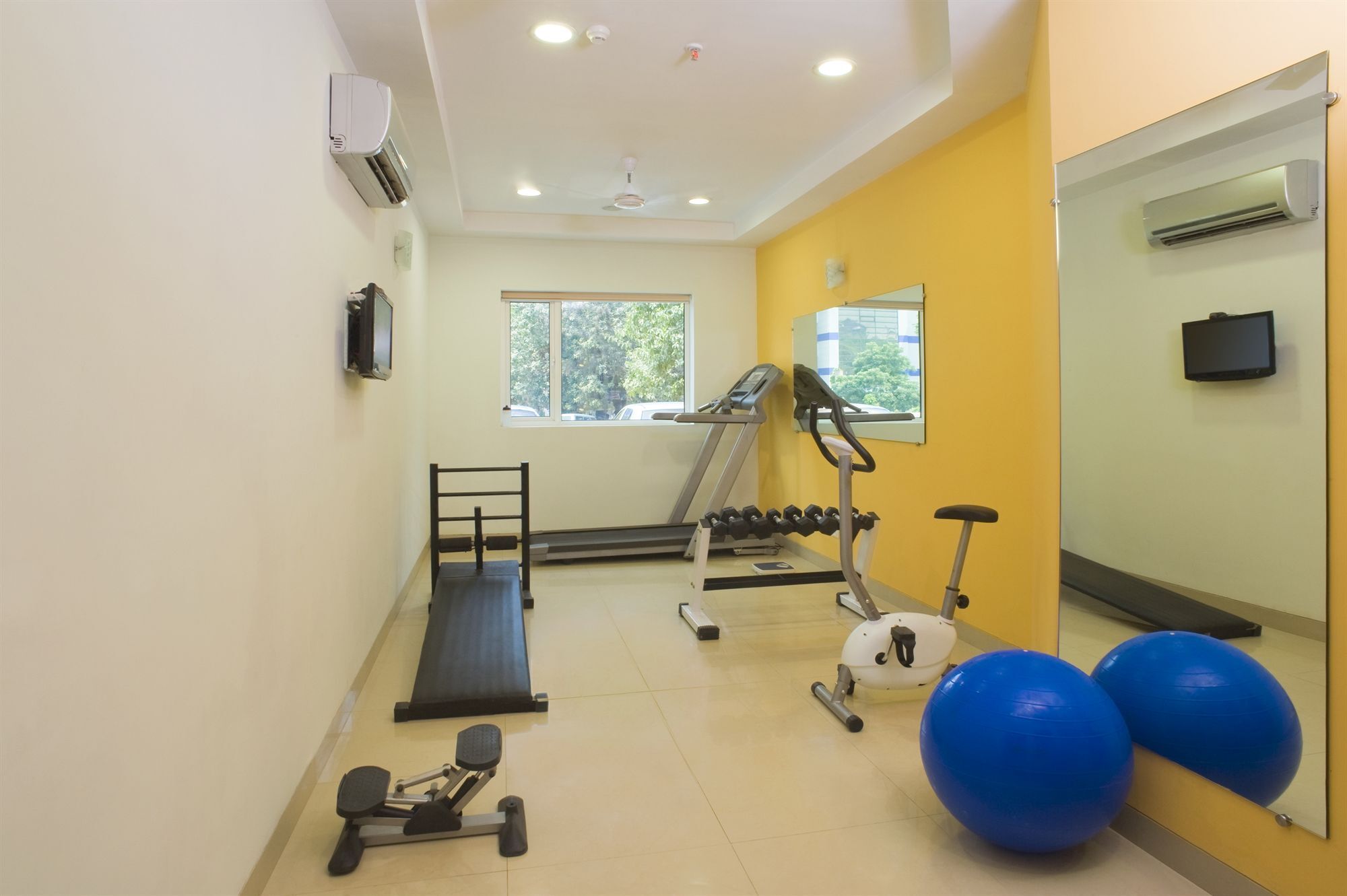 Tirupur Hotel Luaran gambar